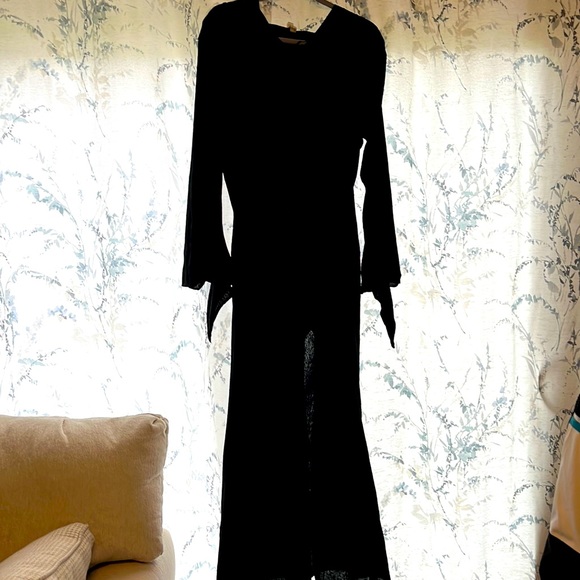 Halloween costume - Picture 1 of 5